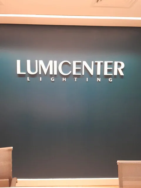 Lumicenter: letreiros e experiência