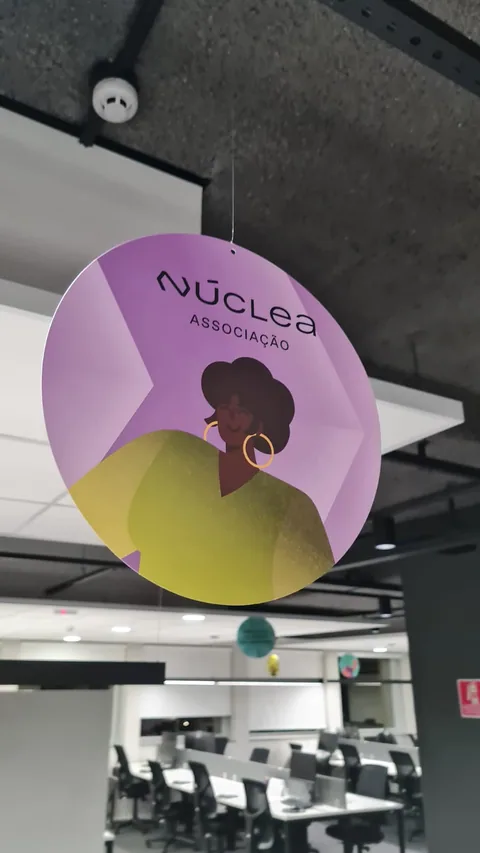 Núcleo: cor e comunicação visual