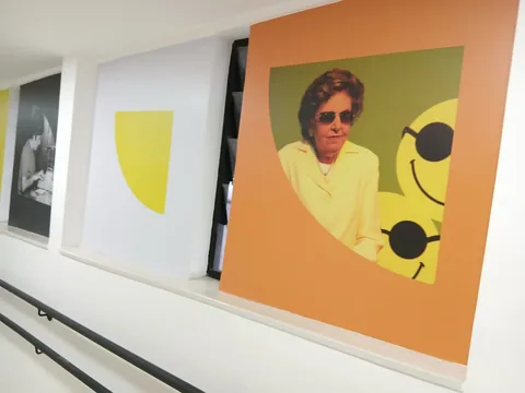 Memórias e cores no corredor
